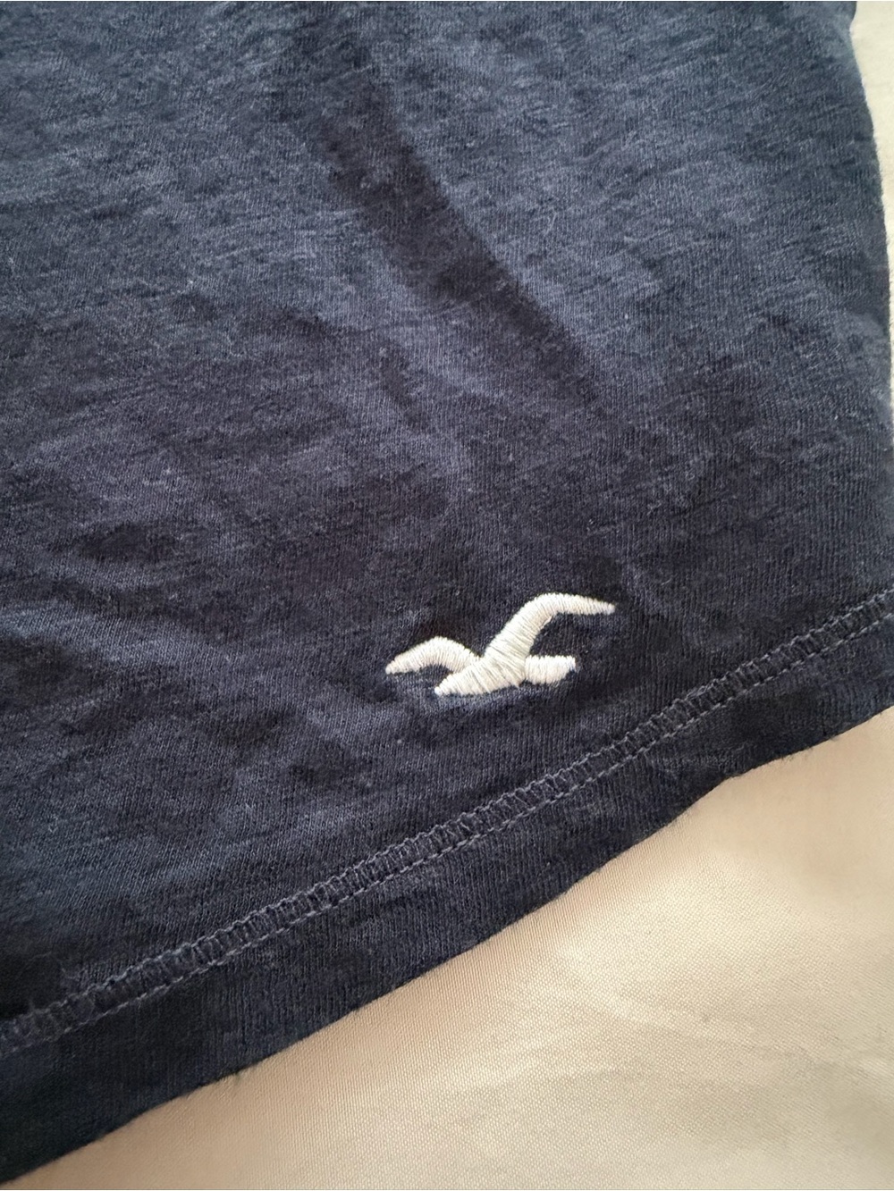 Hollister tank top - Picture 2 of 4